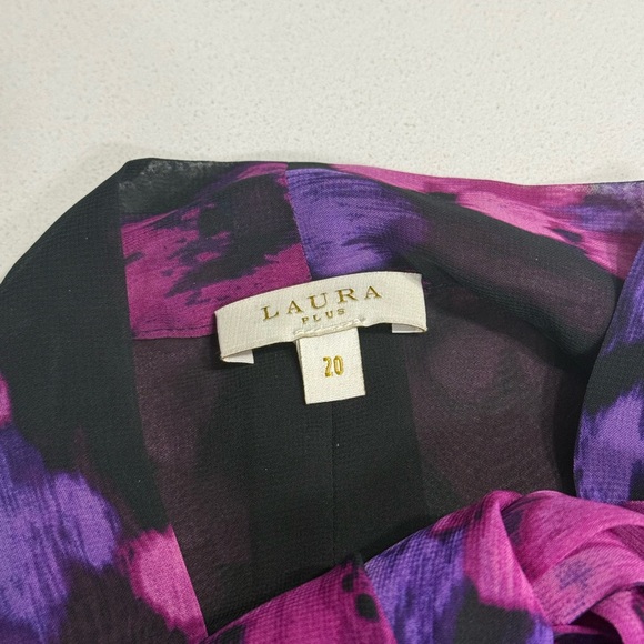 Floral Chiffon Blouse - Purple and Black - Picture 2 of 4